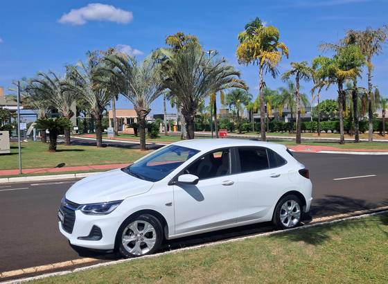 CHEVROLET ONIX 1.0 TURBO FLEX PREMIER AUTOMÁTICO